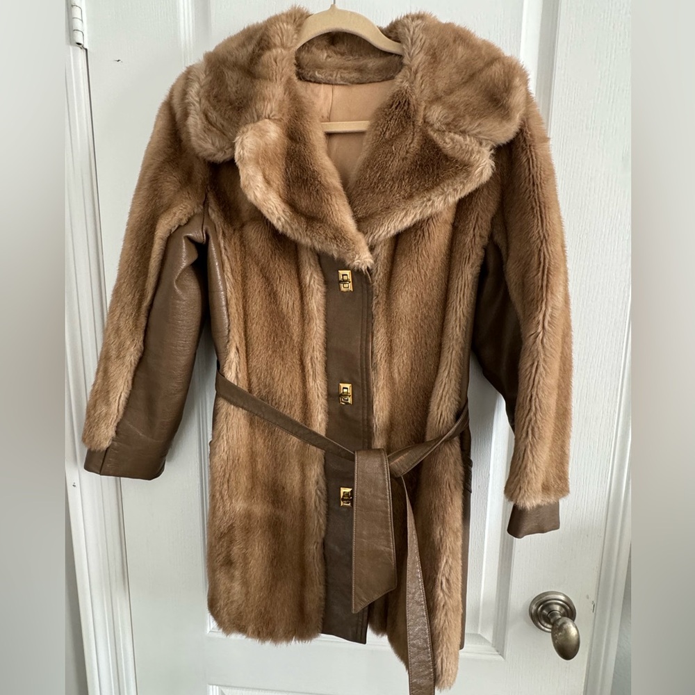 Vintage 1960s Diamonte Faux Fur Coat with Faux Leather Side Panels Size Medium